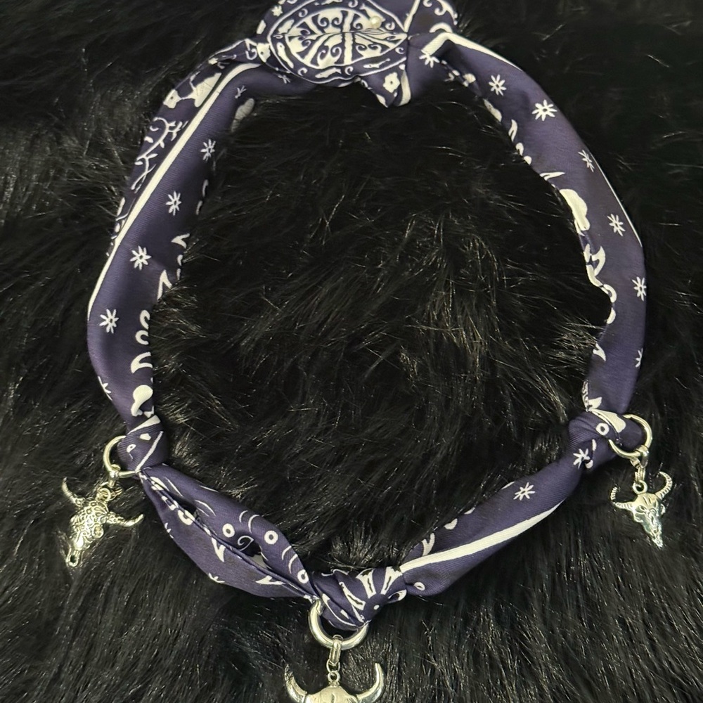 BNWT CUSTOM SCARF NECKLACE OR WRIST WRAP PERFECT GIFT FOR YOU OR SOMEONE YOU ❤️
